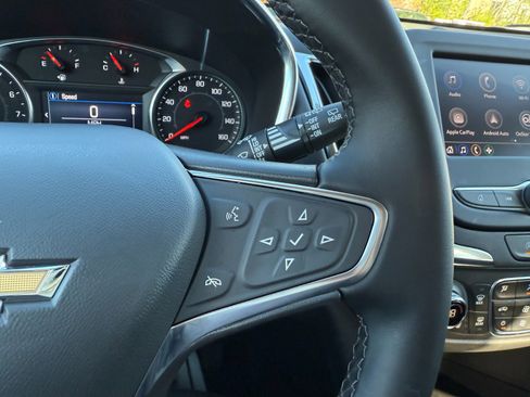 Used 2024 Chevrolet Equinox LT image 27