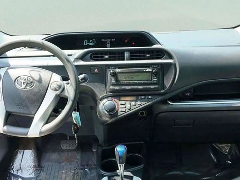 Used 2014 Toyota Prius C Two image 15