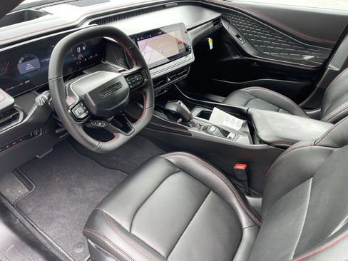 New 2026 Dodge Charger R/T AWD/4WD image 11