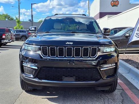Used 2025 Jeep Grand Cherokee Limited AWD/4WD image 25