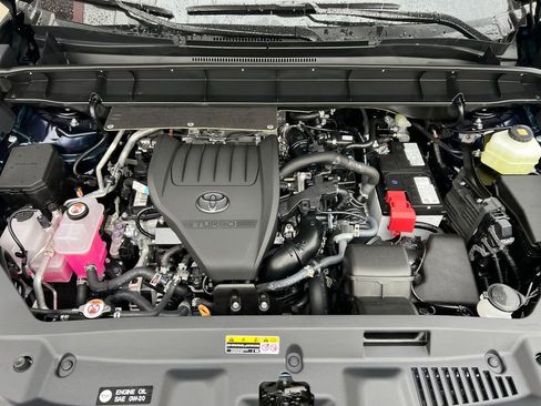 New 2026 Toyota Highlander XSE image 9