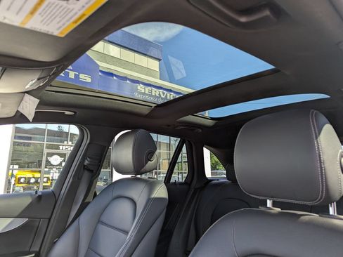Used 2019 Mercedes-Benz GLC 300 4MATIC image 30