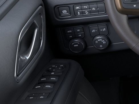 Certified 2023 Chevrolet Tahoe Z71 AWD/4WD image 38