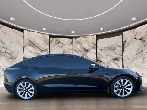 Used 2020 Tesla Model 3 Standard Range Plus RWD image 4
