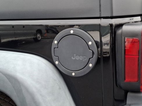 Used 2015 Jeep Wrangler Unlimited Sport w/ Quick Order Package 24S image 27