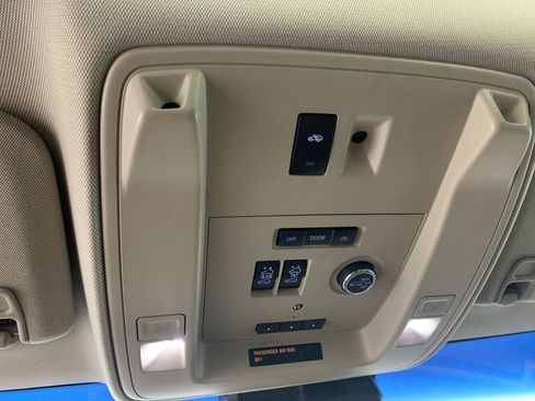 Used 2020 GMC Yukon Denali w/ Denali Ultimate Package RWD image 28