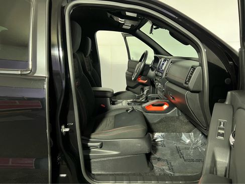 Certified 2023 Nissan Frontier PRO-4X w/ Pro Convenience Package AWD/4WD image 27