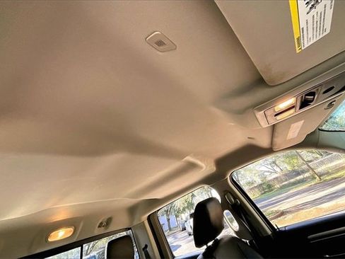 Used 2018 RAM 1500 Classic SLT image 23