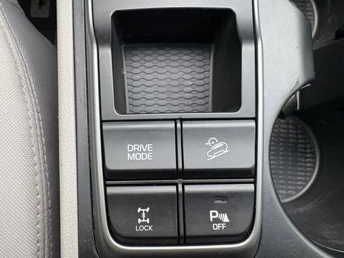Used 2018 Hyundai Tucson Value AWD/4WD image 22