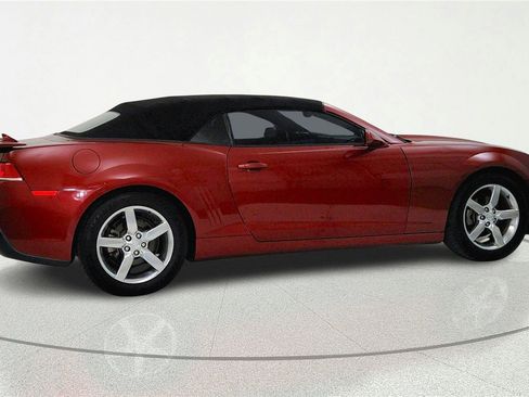 Used 2015 Chevrolet Camaro LT RWD image 4