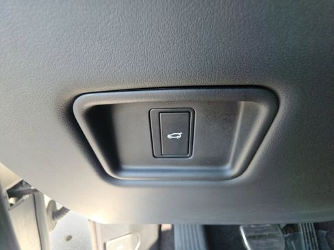 Used 2023 Land Rover Range Rover SE AWD/4WD image 14