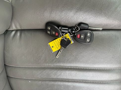 Used 2017 Chevrolet Express 3500 LS image 52