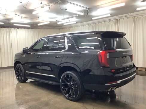 Used 2025 GMC Yukon Denali image 9