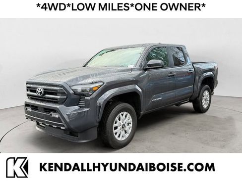 Used 2025 Toyota Tacoma SR5 image 1
