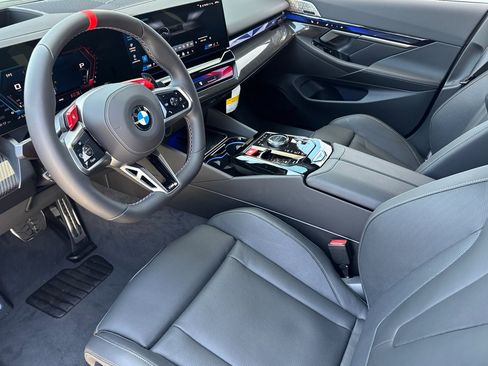 New 2027 BMW M5 w/ Executive Package AWD/4WD image 4