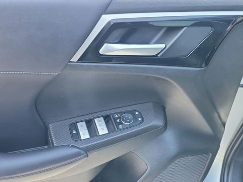 Used 2024 Mitsubishi Outlander SE AWD/4WD image 24