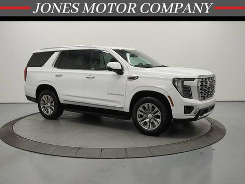 Used 2025 GMC Yukon Denali RWD image 1
