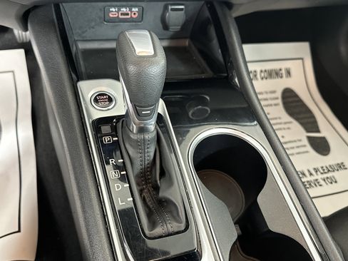 Used 2024 Nissan Altima 2.5 SV image 22