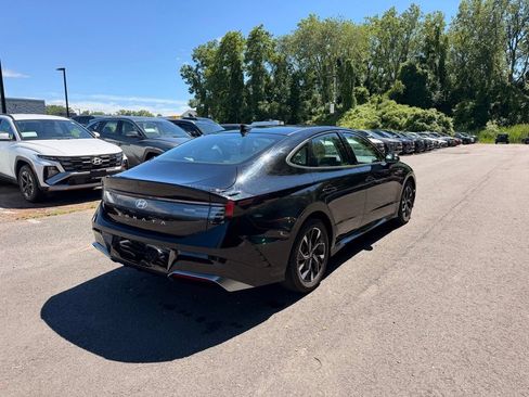 Used 2024 Hyundai Sonata SEL FWD image 3