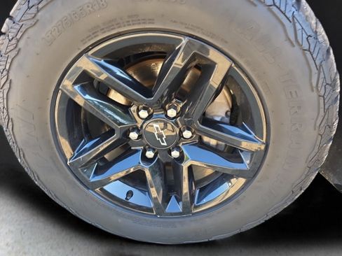 Used 2019 Chevrolet Silverado 1500 LT Trail Boss image 9