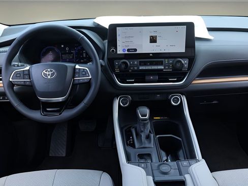 New 2026 Toyota Grand Highlander AWD Hybrid image 13