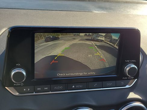 Used 2025 Nissan Sentra S image 21