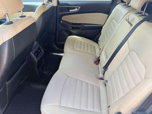 Used 2018 Ford Edge SEL w/ Equipment Group 201A image 14