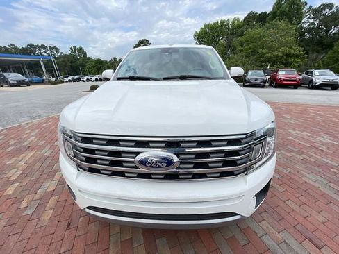 Used 2020 Ford Expedition XLT w/ Equipment Group 202A RWD image 2