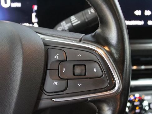 Used 2024 Buick Envista Sport Touring w/ Experience Buick Package FWD image 17