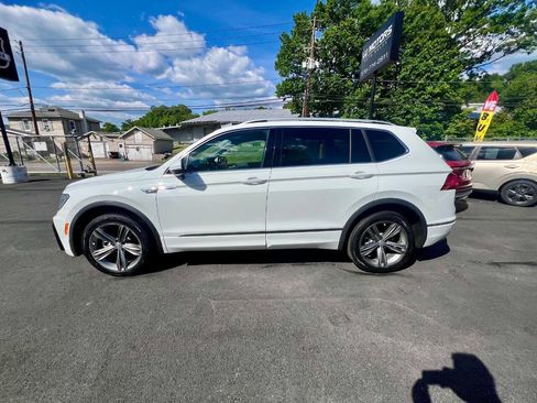 Used 2019 Volkswagen Tiguan SEL R-Line AWD/4WD image 3