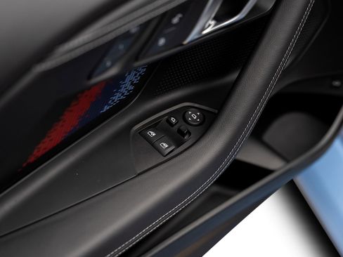 Used 2025 BMW M2 w/ Lighting Package image 66