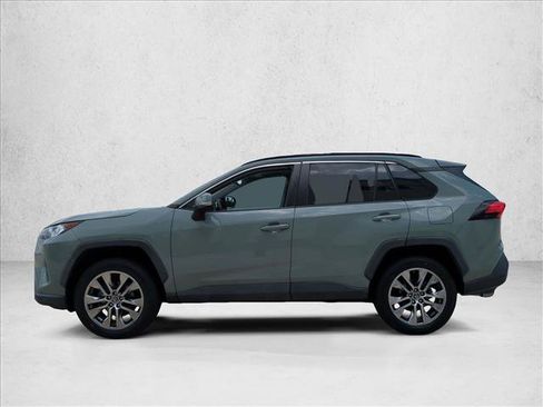 Certified 2019 Toyota RAV4 XLE Premium w/ Cold Weather Package FWD image 9