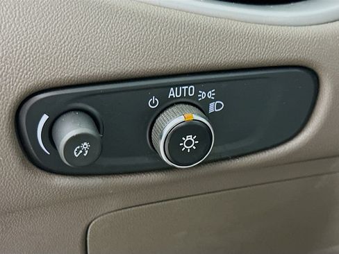 Used 2024 Chevrolet Malibu LT FWD image 16