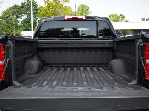 Used 2021 Chevrolet Colorado W/T w/ WT Convenience Package RWD image 31