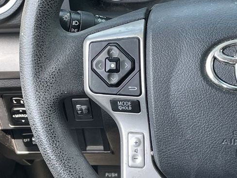 Used 2016 Toyota Tundra SR5 w/ SR5 Upgrade Package image 12