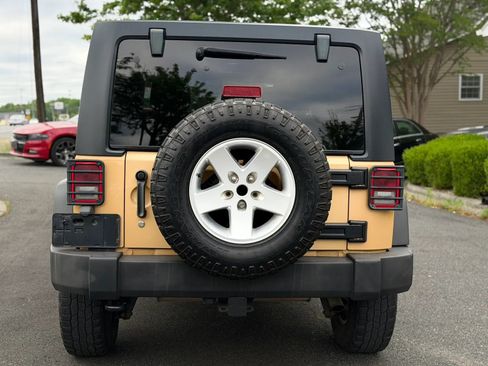 Used 2014 Jeep Wrangler Unlimited Sport w/ Quick Order Package 24S AWD/4WD image 5