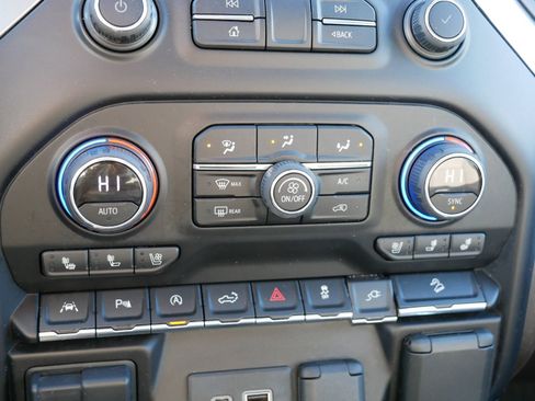 Used 2021 Chevrolet Silverado 1500 LTZ w/ LTZ Premium Package image 26