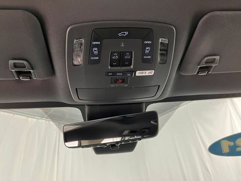 Used 2021 Toyota Sienna AWD image 39