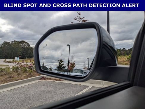 Used 2020 Ford Explorer Platinum w/ Premium Technology Package image 11