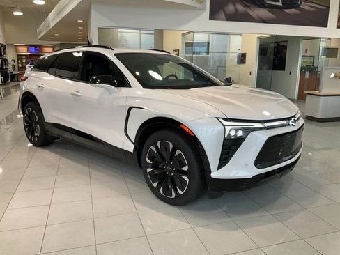 New 2025 Chevrolet Blazer EV RS w/ Super Cruise Package image 25