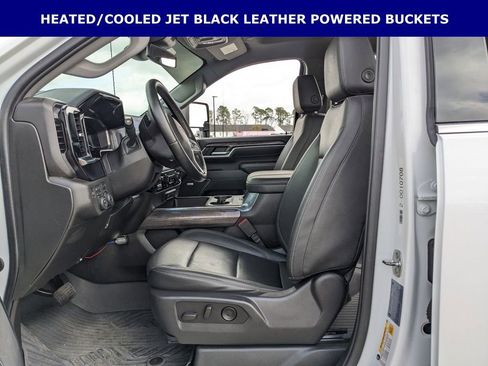 Used 2024 Chevrolet Silverado 2500 LTZ w/ LTZ Plus Package image 4