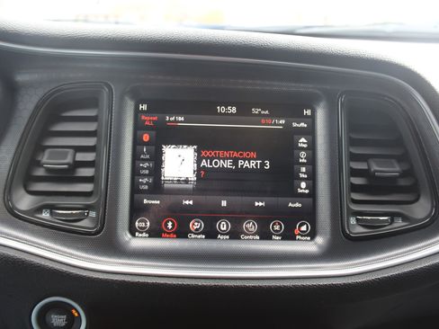 Used 2018 Dodge Challenger GT w/ Driver Convenience Group image 10