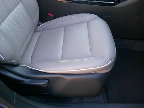 Used 2025 Buick Envista Avenir image 22