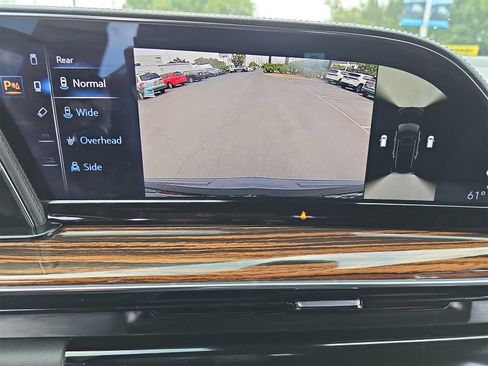 Used 2022 Cadillac Escalade Luxury image 26