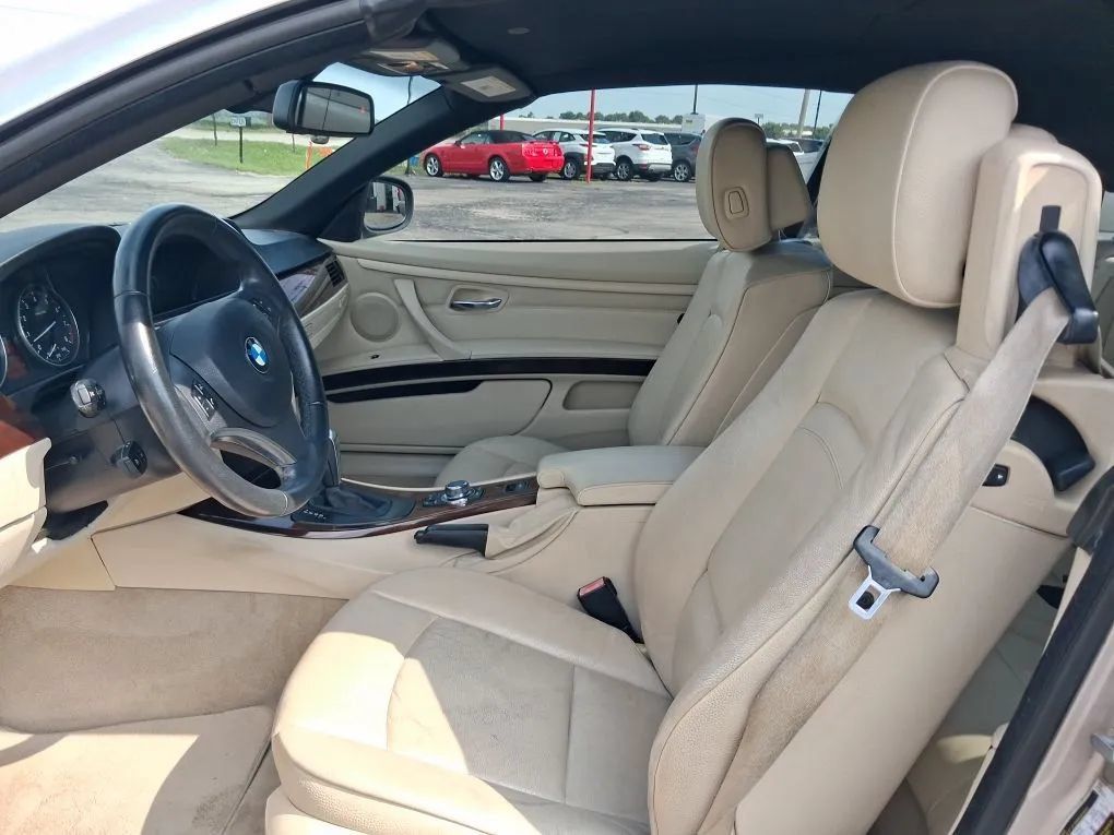 Used 2012 BMW 328i Convertible RWD image 27