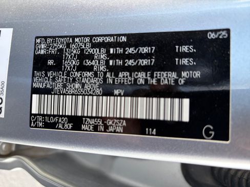 Used 2025 Toyota 4Runner TRD Sport Premium AWD/4WD image 31