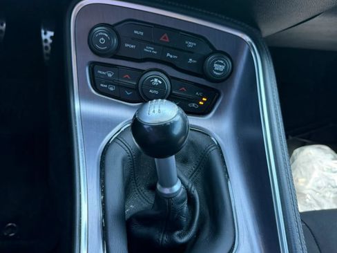 Used 2018 Dodge Challenger R/T Scat Pack RWD image 21