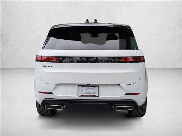New 2026 Land Rover Range Rover Sport Dynamic SE AWD/4WD image 7