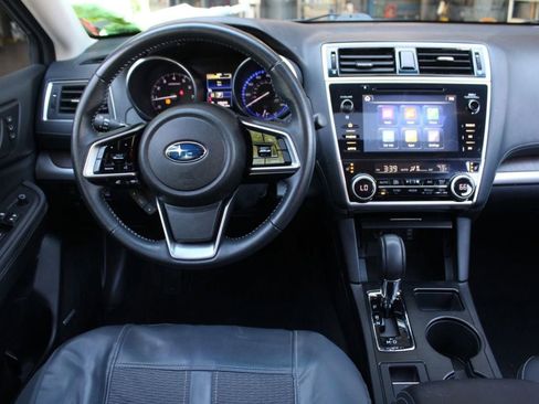 Used 2018 Subaru Outback 2.5i Limited AWD/4WD image 16