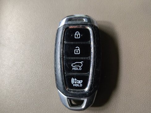 Used 2019 Hyundai Santa Fe SEL image 32